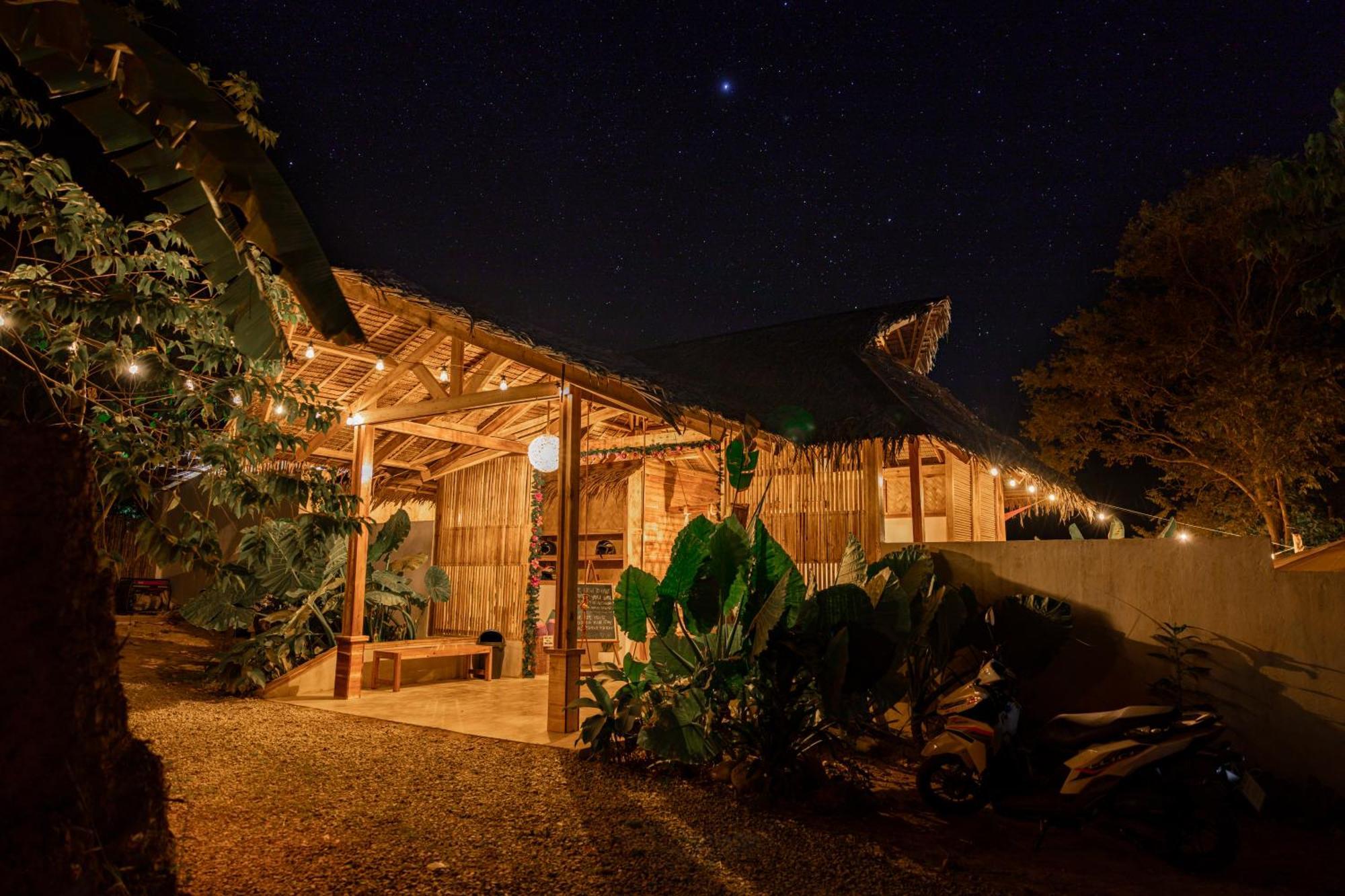 爱妮岛 Domes And Dreams Lio Glamping酒店 外观 照片
