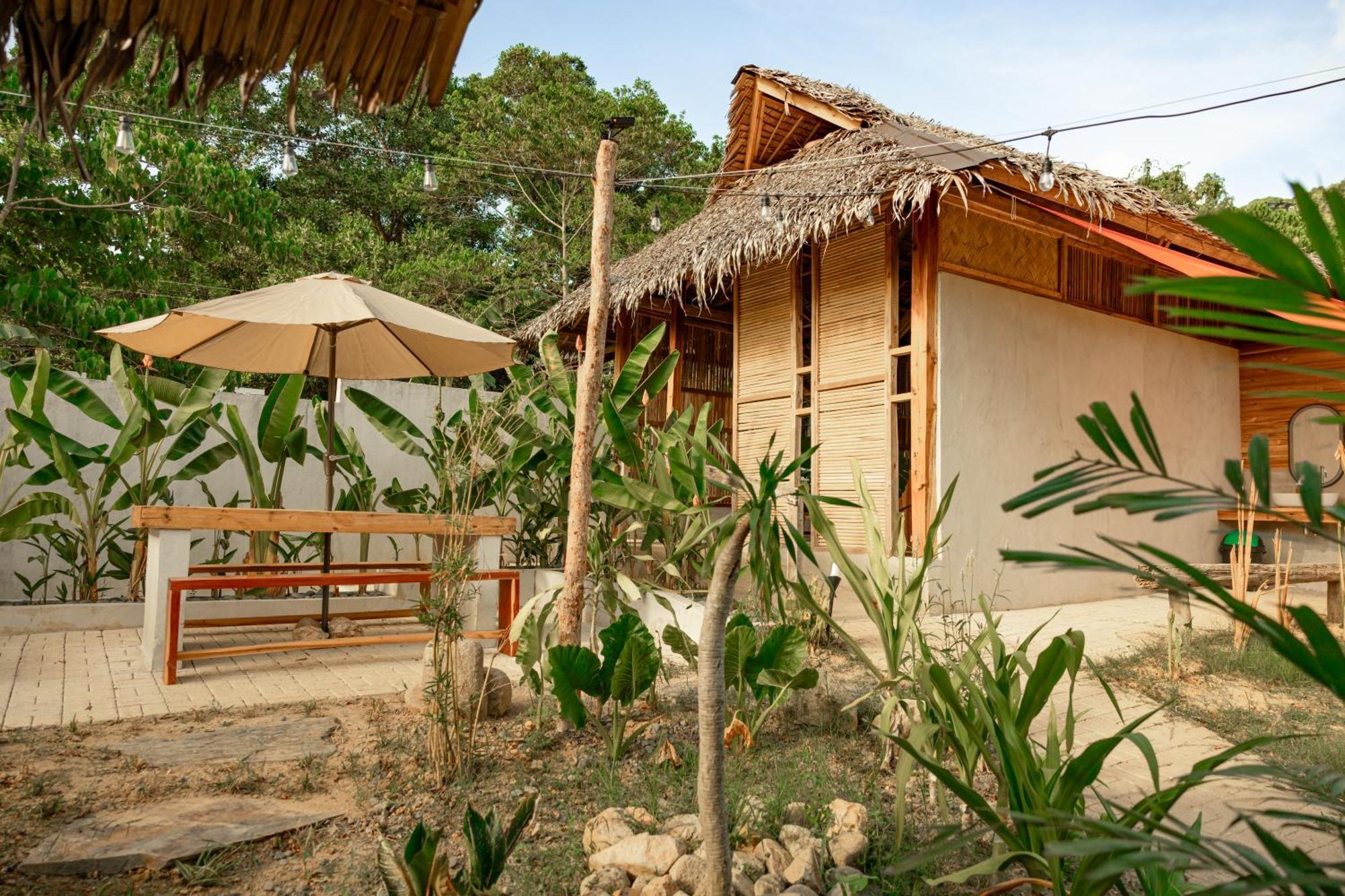 爱妮岛 Domes And Dreams Lio Glamping酒店 外观 照片