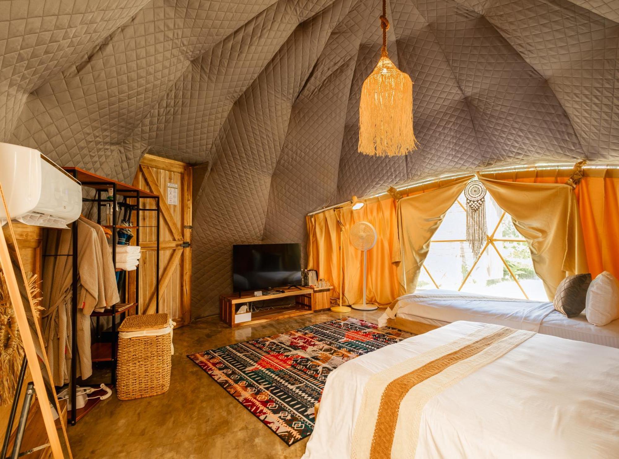 爱妮岛 Domes And Dreams Lio Glamping酒店 外观 照片